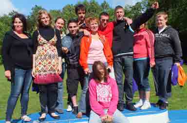 Photo de jeunes stagiaires de l'Ecole 2e Chance (E2C) Grand Hainaut