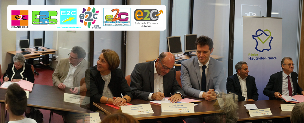 Photo de la Signature de la Charte de Coordination des 6 E2C de la Région Hauts-de-France